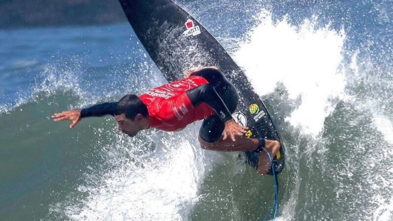 Surfista Rafael Teixeira Pronto para a Estreia no Challenger Series 202