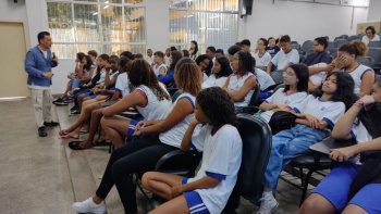 Estudantes da capital recebem formação ministrada por pesquisadores da Fiocruz