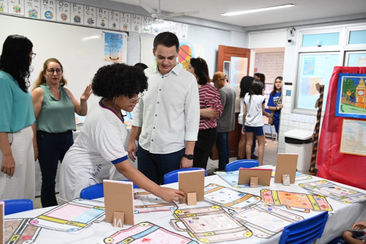 Prefeito Pazolini Apresenta Novas Disciplinas Eletivas na EMEF Moacyr Avidos