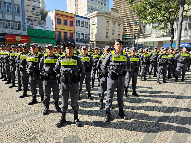 Início do estágio nas ruas para alunos soldados da Polícia Militar no Espírito Santo