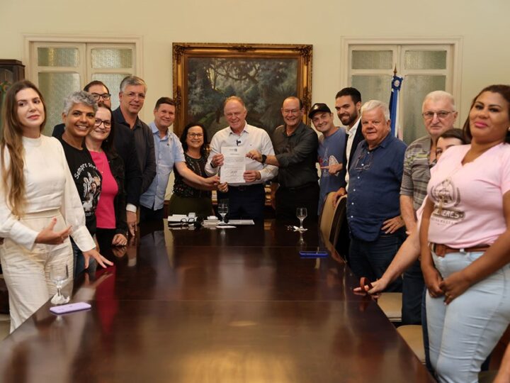 Santa Teresa Conquista Novos Pavimentos no Programa Caminhos do Campo