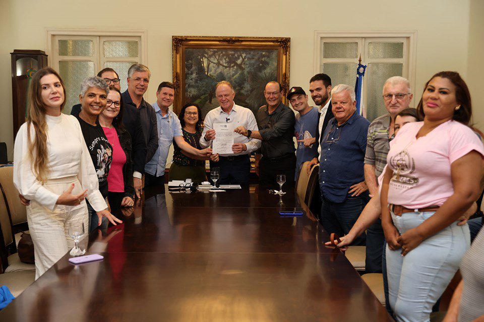 Santa Teresa Conquista Novos Pavimentos no Programa Caminhos do Campo