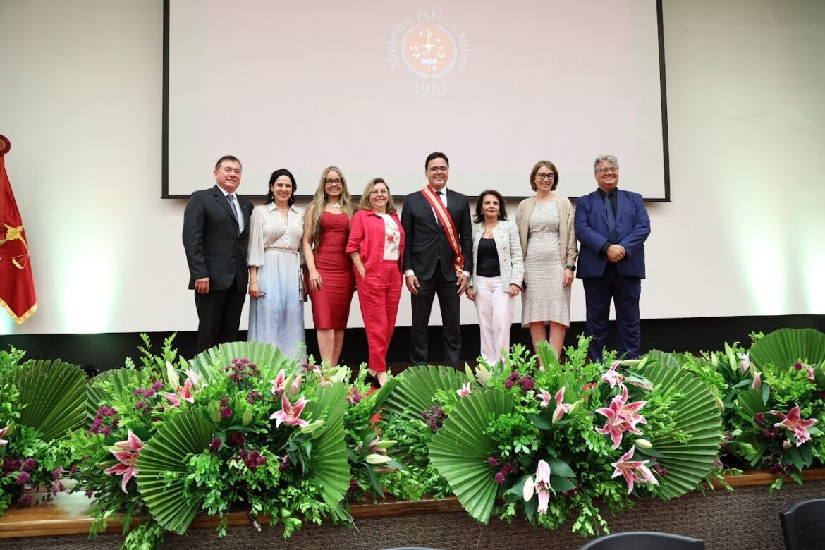 Procurador-Geral de Justiça recebe homenagem com a Ordem do Mérito do Ministério Público Militar