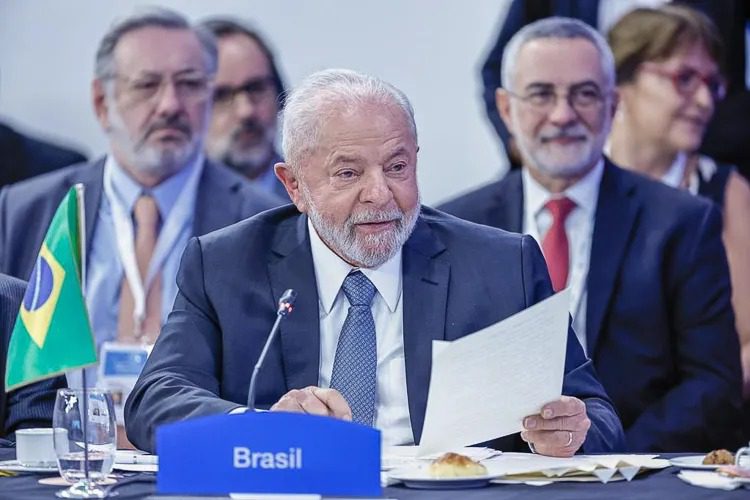 Lula participa de a 65ª Cúpula de Chefes de Estado do Mercosul