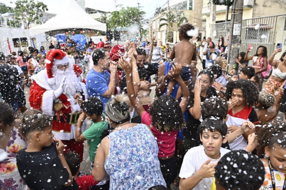 Natal com muita alegria: Ilha de Santa Maria e Engenharia celebram juntos em Vitória