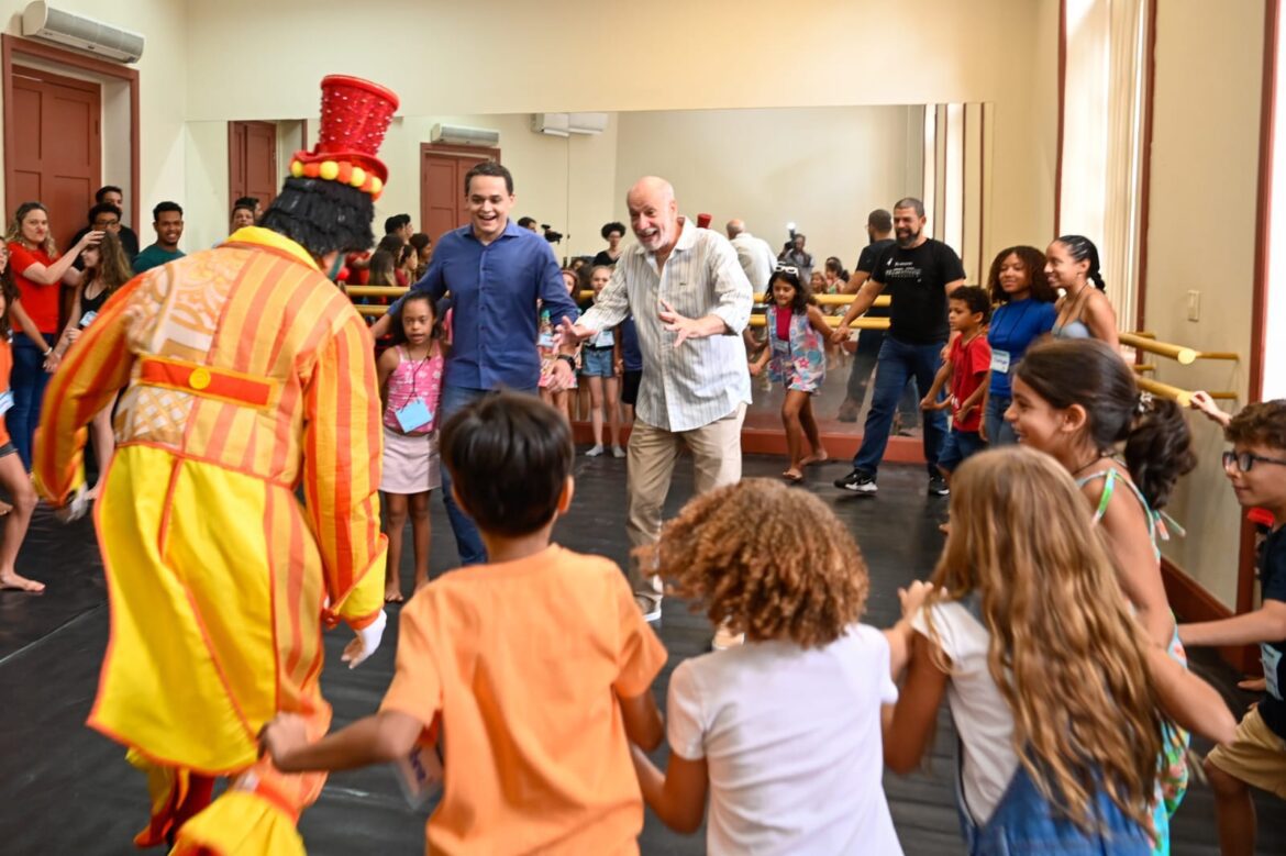 Gestão Pazolini Transforma Férias Escolares com Cultura na Fafi.Iniciativa cultural gratuita une aprendizado e diversão para crianças