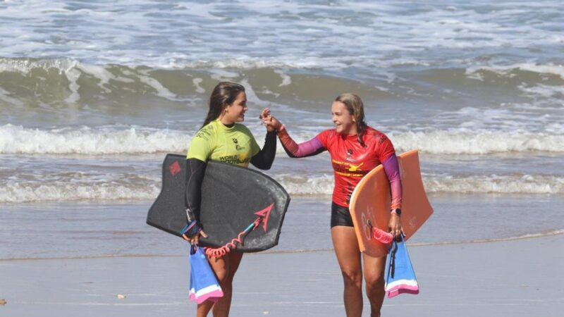 Neymara e Luna aspiram a uma vaga nas quartas de final do Circuito Mundial de Bodyboarding, em terras marroquinas